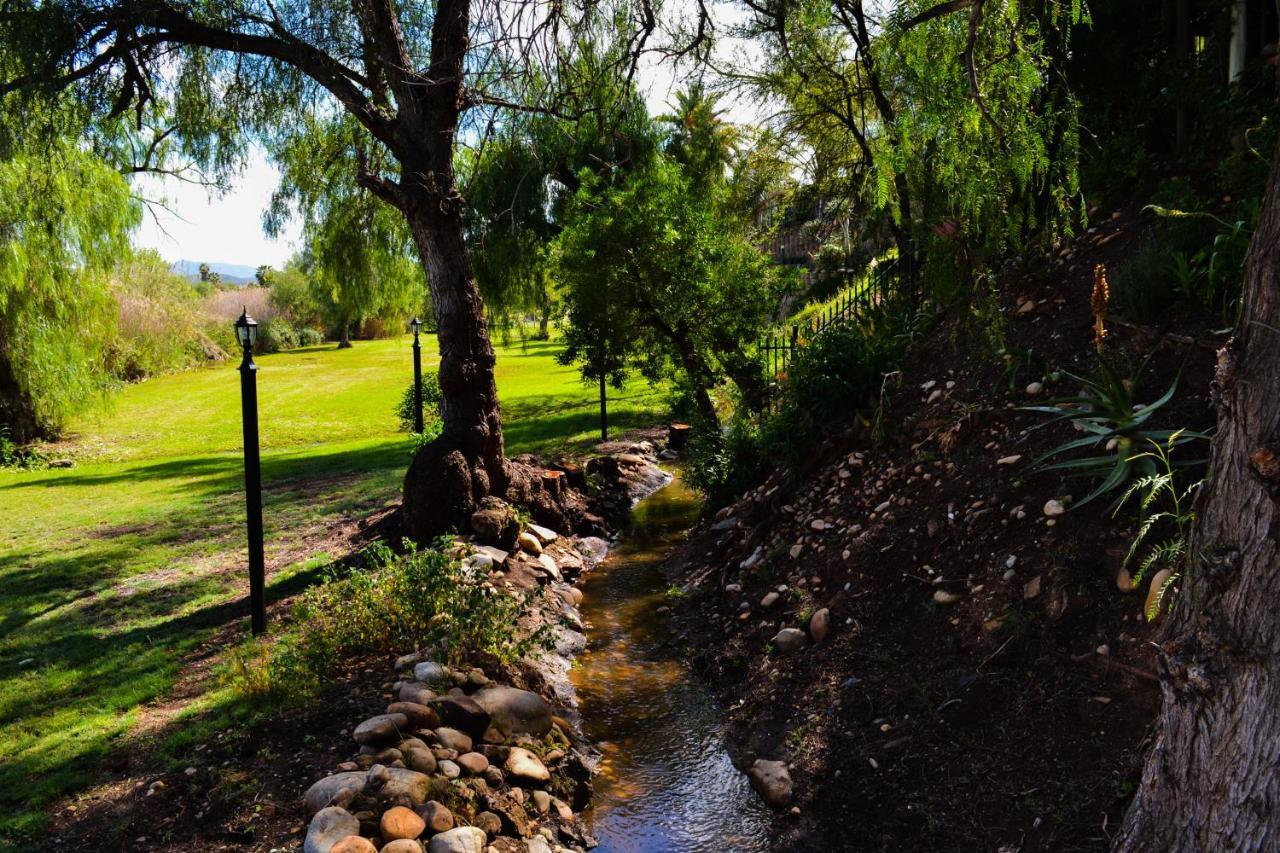 Riverside Guest Lodge Oudtshoorn Exterior photo